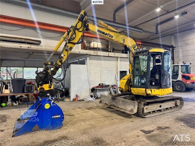 Crawler excavator Komatsu PC78US-8 Crawler excavator w/ Rototilt and 2 bucke