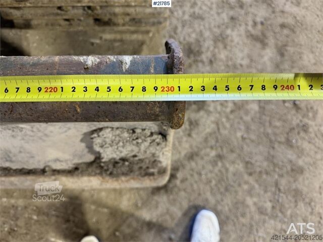 Crawler excavator Komatsu PC78US-8 Crawler excavator w/ Rototilt and 2 bucke