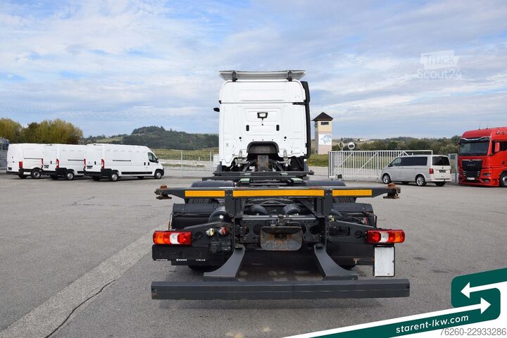 Камион със сменяема надстройка MERCEDES-BENZ Actros 2645L Retarder Mirror Cam NAVI Liftachse