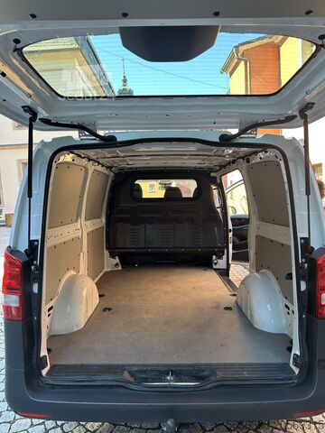 Furgonetă Mercedes-Benz Vito