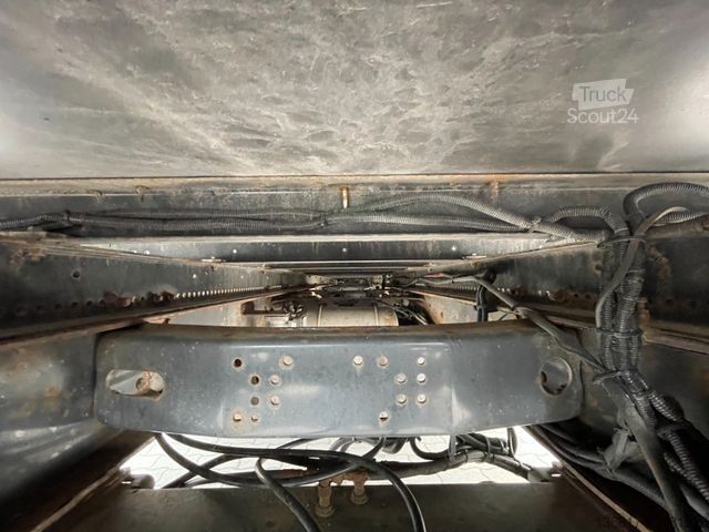Škatlasti tovornjak RENAULT Midlum 220 DXI BL Koffer LBW Bär Tempomat Klima