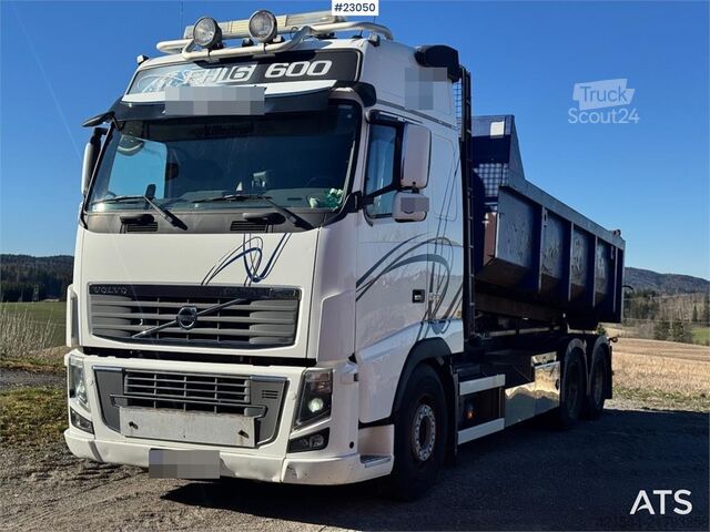 Koukkuvarsijärjestelmä Volvo FH16 600 6x4 hook truck – hook lift with jib – cra