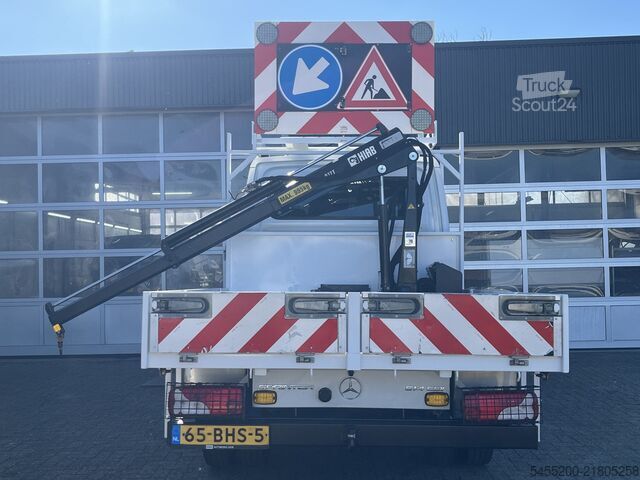 Nosturilla varustettu lavakuorma-auto Mercedes-Benz Sprinter 514 CDI 366 Hiab Laadkraan 018T Trekha...