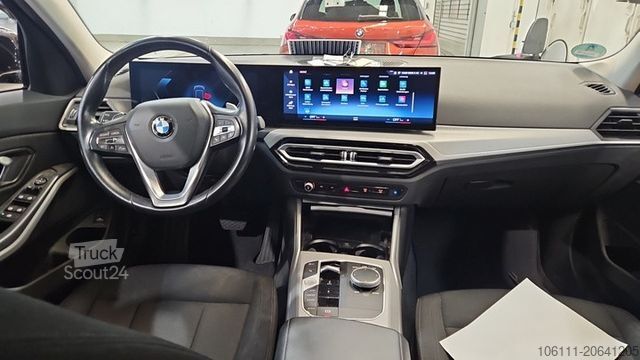 Μίνι λεωφορείο BMW 320 d xDrive Touring Navigation wenkbar