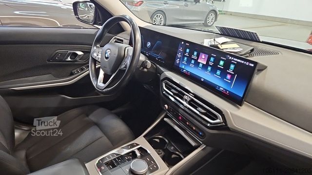 Microbuz BMW 320 d xDrive Touring Navigation wenkbar