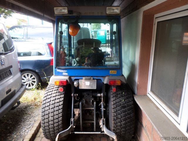 Andre ISEKI Traktor 4x4 4330 AHL FH&FZ