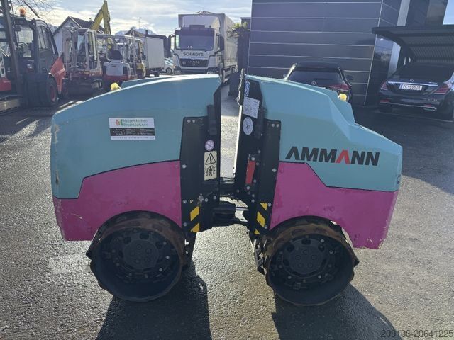 Tek tamburlu silindir RAMMAX 1575 Grabenwalze