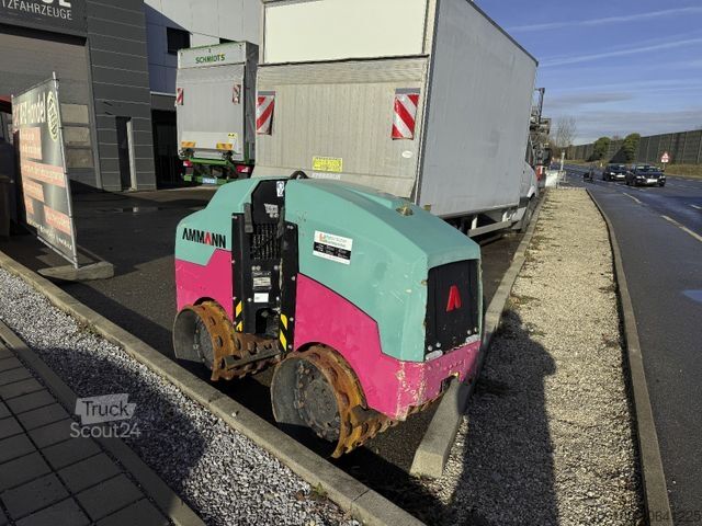 Rolo de tambor único RAMMAX 1575 Grabenwalze