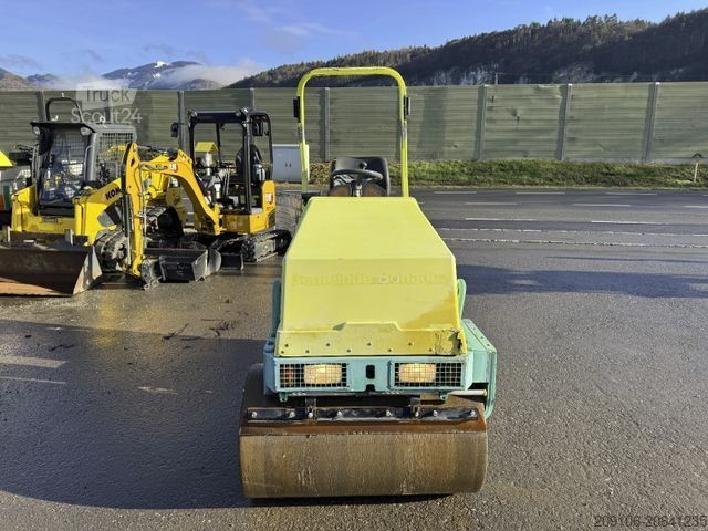 Valjar z enim bobnom AMMANN AV-20 Walze