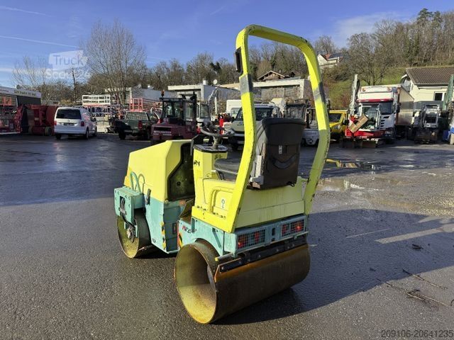 Valjar z enim bobnom AMMANN AV-20 Walze