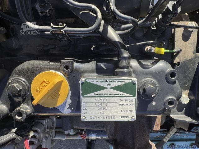 Valjar z enim bobnom AMMANN AV-20 Walze