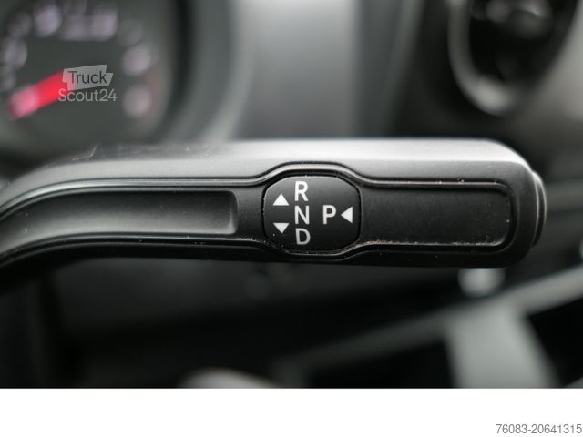 Højt tag varevogn MERCEDES-BENZ Sprinter 317 CDI L2H2 Klima Navi CAM