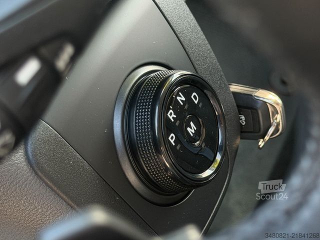 Dodávka s vysokou střechou FORD Transit Automatik 165 PS L3H3 AHK KAMERA SHZ LRH