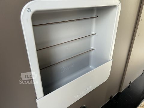 Semi-integrated camper Bürstner B66 TD 690 G