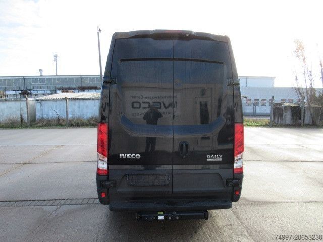 Højt tag varevogn IVECO 35S14HA8 V/P / Tempomat / Webasto / Kamera / AHK