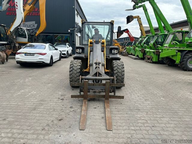 Chargeuse sur pneus Mecalac AX 850