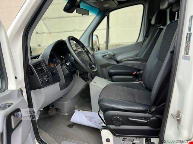 Palontorjuntakalusto MERCEDES-BENZ Sprinter III KOFFER RWD 319CDI*RTW*RETTUNGSWAGEN