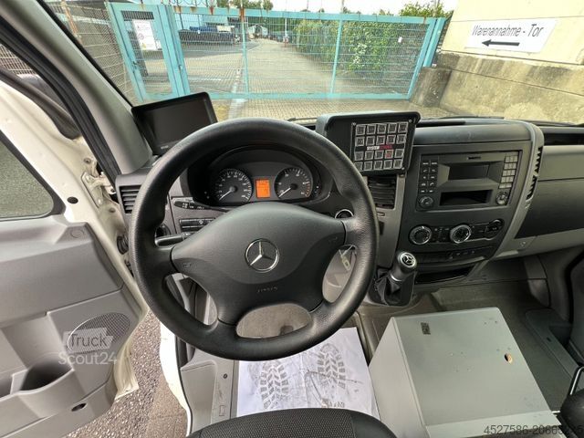 Palontorjuntakalusto MERCEDES-BENZ Sprinter III KOFFER RWD 319CDI*RTW*RETTUNGSWAGEN