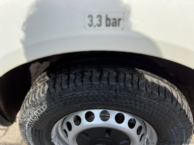 Palontorjuntakalusto MERCEDES-BENZ Sprinter III KOFFER RWD 319CDI*RTW*RETTUNGSWAGEN