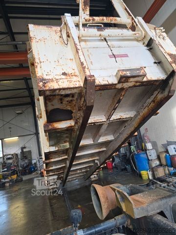 Abrollkipper  Tollense Presscontainer Presse Abrollcontainer