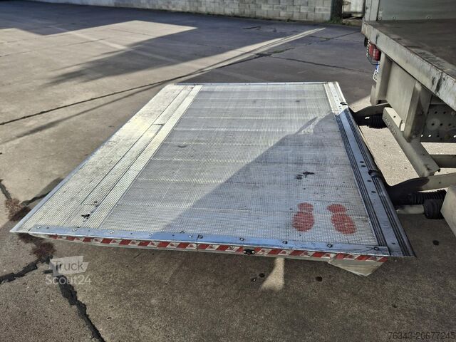 Furgoninė sunkvežimė RENAULT D12-210 - E6