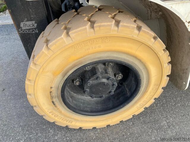 Gabelstapler Caterpillar DP35K