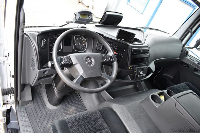 شاحنة مبردة MERCEDES-BENZ Atego 1530 16t. 2-Zonen Tiefkühl Carrier LBW