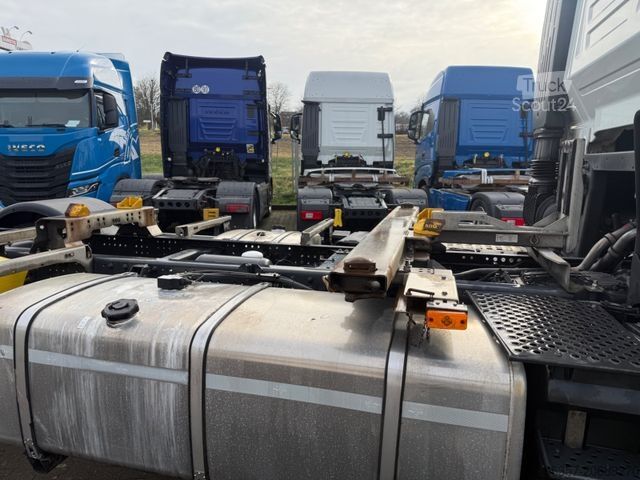 Автомобиль с заменяемым кузовом IVECO S-WAY AS260S51Y/FP CM SDG BDF Retarder