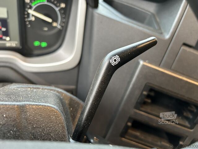 Standartinis-SZM Renault T 460 / Sleeper Cab / 889 dkm / 2 Tanks / APK T...