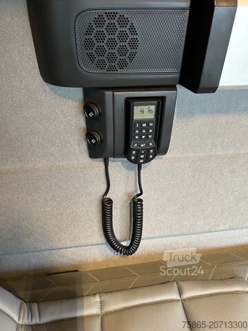 Standartinis-SZM Renault T 460 / Sleeper Cab / 889 dkm / 2 Tanks / APK T...