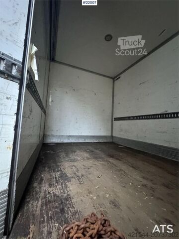 Kuffert Iveco Stralis 360 4x2 box truck with full side opening.
