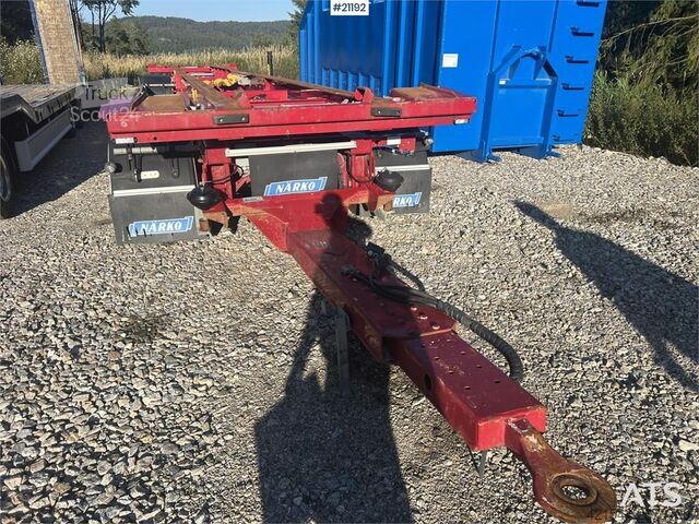 Transport av containrar Närko 4 axle container trailer