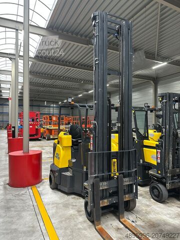 Vysokozdvižný vozík s úzkou uličkou Aisle Master 20WHE/ Perfect / Only 6256 hours