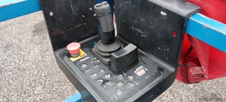 šķērveida pacēlājs Genie GS5390 - 18m - 4x4 - Diesel