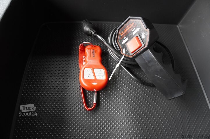 Araba taşıyıcısı Mercedes-Benz Atego 818 /E6/ NEW GALVANIZED tow truck