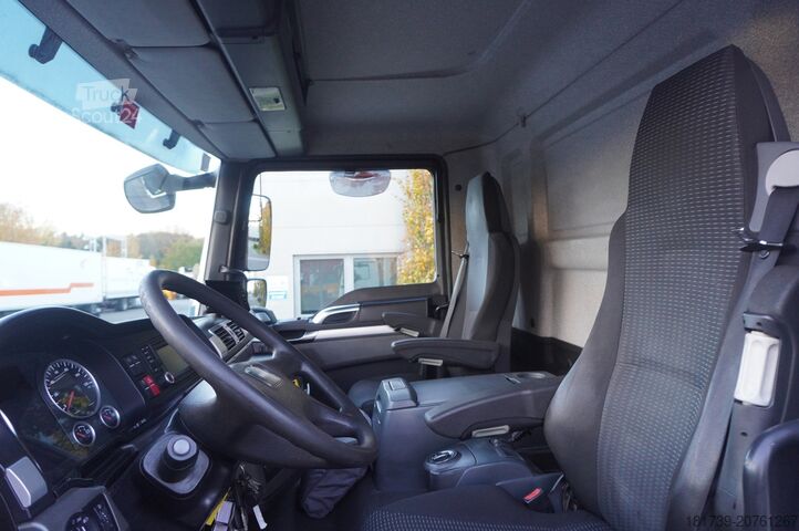 WUKO MAN TGM 26.340 E6 / RIVARD sewage cleaner