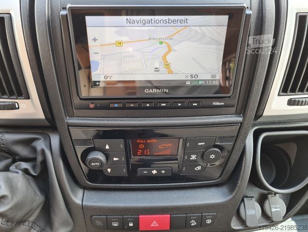 عربة تخييم شبه مدمجة LMC Cruiser 663 G Grey Selection 150 *Solar + WR*