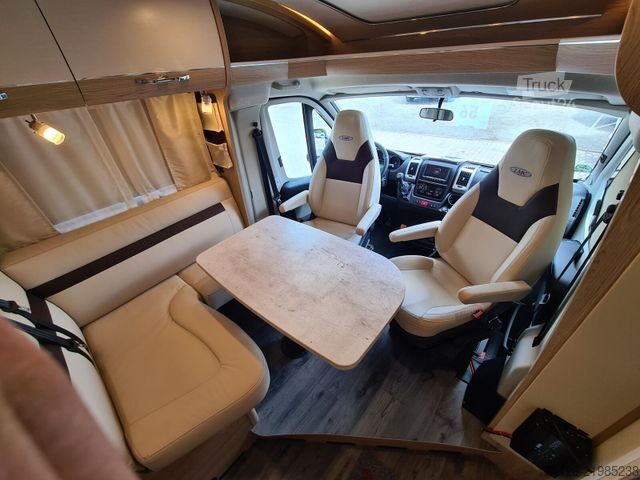 عربة تخييم شبه مدمجة LMC Cruiser 663 G Grey Selection 150 *Solar + WR*