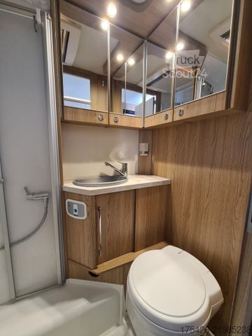 عربة تخييم شبه مدمجة LMC Cruiser 663 G Grey Selection 150 *Solar + WR*