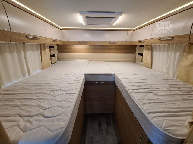 عربة تخييم شبه مدمجة LMC Cruiser 663 G Grey Selection 150 *Solar + WR*