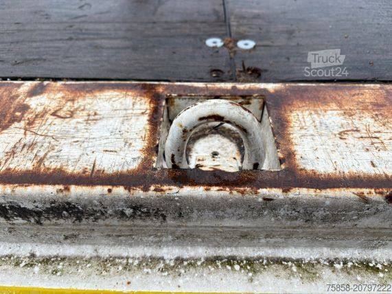 Wechselpritsche offen Krone Plattform 7,45m mit Steckrungen mittig