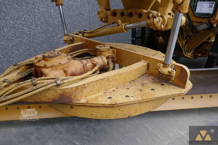 Greideris Caterpillar 140H