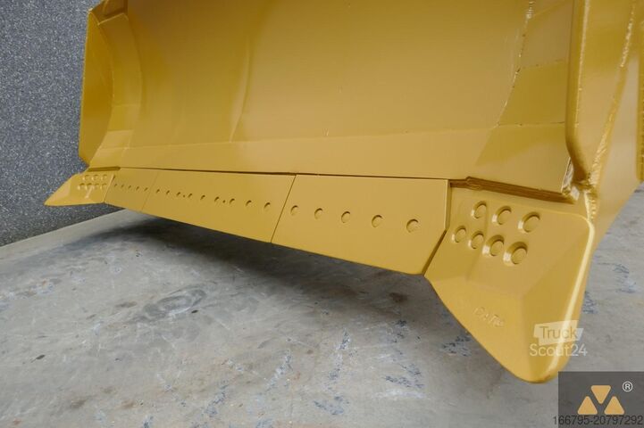 Buldozeris Caterpillar D8T