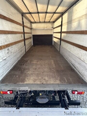 شاحنة بمسطحة ومشمع iveco 120-250 Eurocargo rechts Schiebeplane LBW