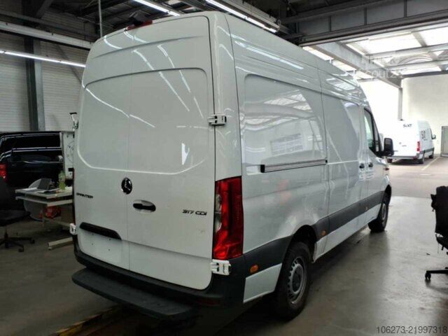 Varebil Mercedes-Benz Sprinter 317 CDI,L2H2,Automatik,Kamera,LED