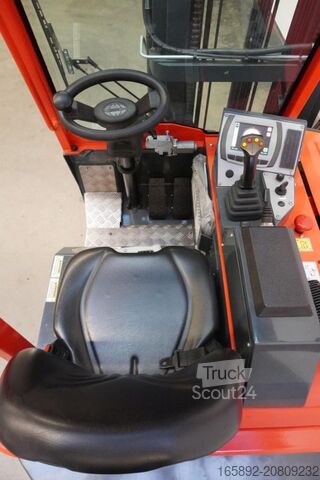 τετραπλής κατεύθυνσης περονοφόρο όχημα Combilift CBE3000