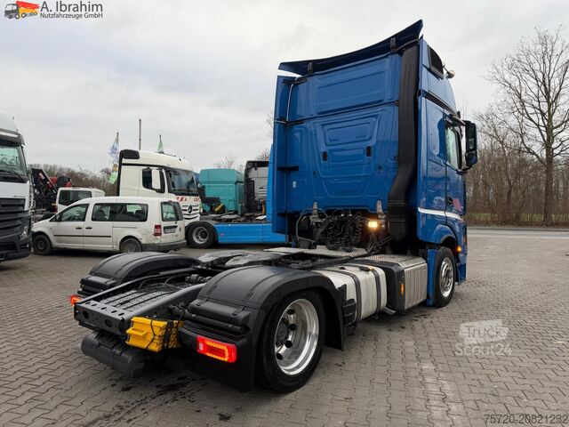 Zapreminski vučni traktor Mercedes-Benz Actros 1845 GigaSpace | Retarder