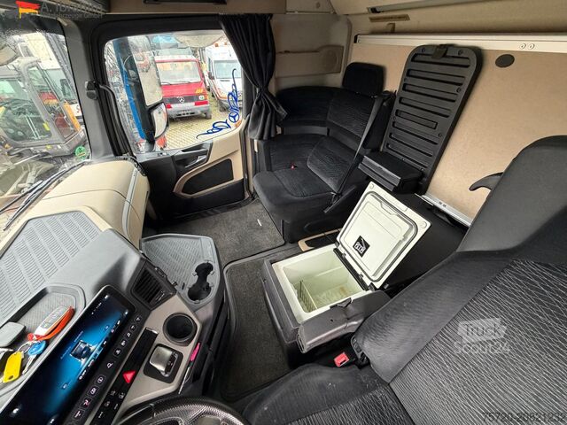 Zapreminski vučni traktor Mercedes-Benz Actros 1845 GigaSpace | Retarder