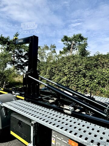 Roll-off tipper truck Fuso Fuso Canter 9C18 Abrollkipper 2025