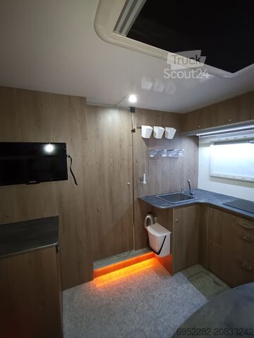 Automašīna-māja, ekspedīcija IVECO EUROCARGO 4x4